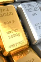 Gold and Silver Futures See Incremental Rise