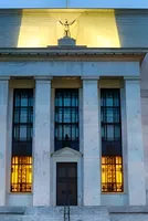 Oil Inches Higher as U.S. Federal Reserve Keeps Rates Unchanged