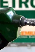 Centre Rules Out Return to Pure Petrol as E20 Saves Rs 1.97 Lakh Crore in Oil Imports, Says No Widespread Vehicle Damage 