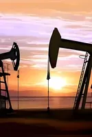 Crude oil futures fall nearly 1% to ₹7,915 a barrel amid weak global cues