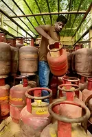 Gujarat hikes LPG supply by 20 per cent; prioritises PNG connections