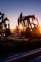 US WTI posts highest weekly gains on record at 35% 