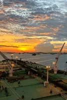 Saudi Oil Export Income Jumped to 3.5-Year High in March as Prices Soared