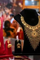 India gold shares fall on Modi comments 