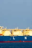 LNG Tankers Push Through Hormuz Again as Qatar, UAE Fight Supply Crunch