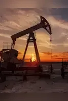 Oil hovers around flatline amid fresh Iran tensions, U.S. crude stock decline