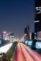 Saudi Arabia Cuts June Oil Prices by Less Than Expected as Hormuz Risks Persist