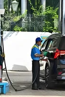 India will ask private fuel retailers to end sales rationing