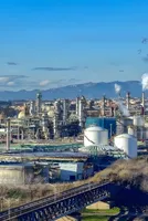 Japan's Refiners Have Enough Crude to Last Through November, Industry Body Says
