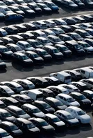 China's domestic car demand stays weak but exports strengthen 