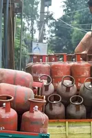 Congress hits out at PM Modi over Rs 993 commercial LPG hike, calls him ‘inflation man’