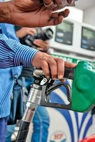 Freeze on fuel prices bleeds oilcos 