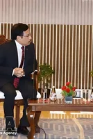 Party General Secretary, State President receives Indian business leaders in Mumbai