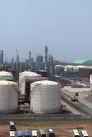 View / China’s oil market stands up to Trump 