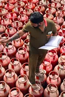 What LPG cylinder costs on 16 May: Domestic vs commercial rates in Delhi, Mumbai, Bengaluru