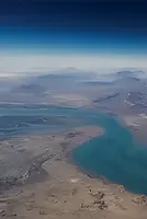 Shipowners eye Hormuz ceasefire window for 800 trapped vessels