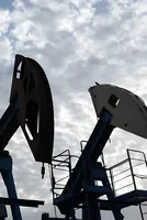 Oil falls as Trump comments on Iran talks ease supply concerns 