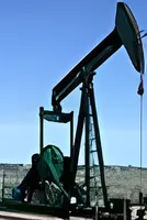 US crude oil inventories drop 8 million barrels, EIA reports