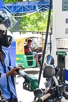 Rising fuel prices may curb auto industry momentum 
