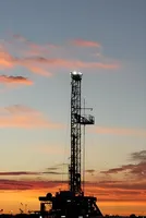 U.S. Oil Premiums Hit Record High as World Scrambles for Crude