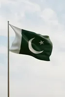 Pakistan Scrambles for Oil Alternatives as Hormuz, Red Sea Risks Mount