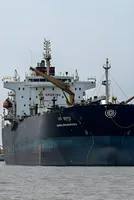 India defies US pressure as Russian oil imports hit multi-month highs