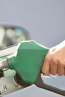 Fuel prices India: Govt keeps rates steady despite crude surge in oil 