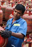 LPG, CNG, PNG prices today, August 23: Check domestic, commercial cylinder rates in Delhi, Mumbai, Chennai, o 