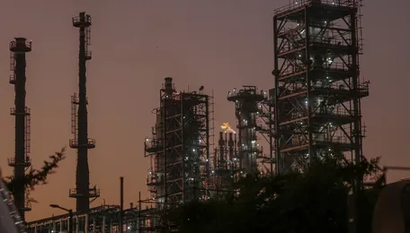 A price cap on Russian oil aims to starve Putin of cash. But it’s largely been untested. Until now