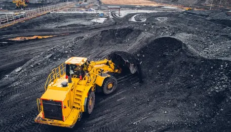 Australia's coal exports from Gladstone hit 14-mth low in April