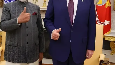 India’s Russian Oil Dilemma Deepens as Trump Courts Pakistan with Energy Pact 