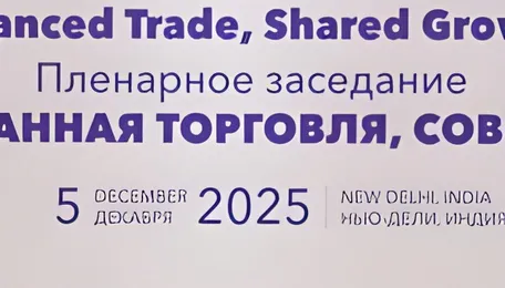 Putin Visit Ends With Major Energy, Trade And Mobility Pacts 