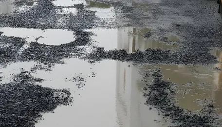 Chennai Tondiarpet Roads Crumble Amid Metro Pipeline Delays