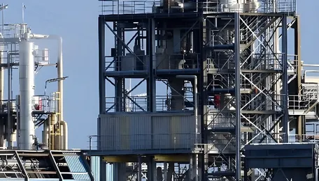 Cheniere Energy Stock In Focus As India Looks Beyond Russian Oil 