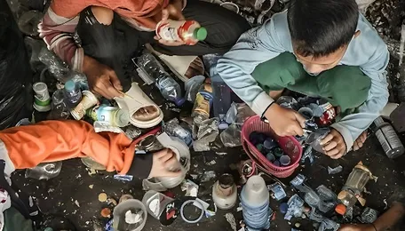 Carbon crossroads: Can Indonesia cut plastic waste and grow its petrochemical industry? - Eco