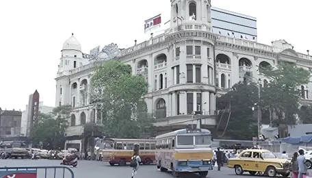 Decarbonizing Kolkata's Public Transport 