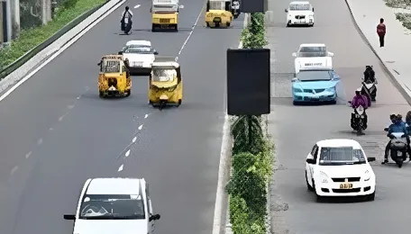 Chennai BRTS Debate Deepens Along Radial Road