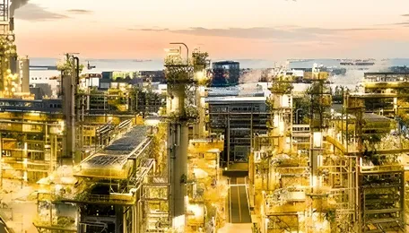 Refiners, Petrochemicals Rally on Oil Spike; Lotte Chemical Jumps 13% 
