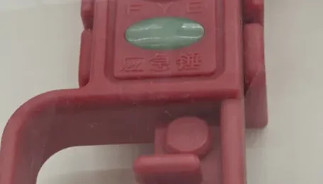 Redditors Dissapointed With Chinese-Made Hammer Inside Vande Bharat Sleeper Train 