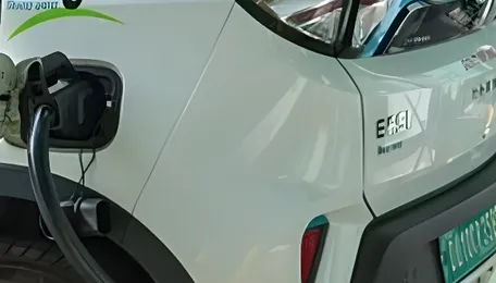 India’s ten-million EV outlook depends on charging and local supply chains 