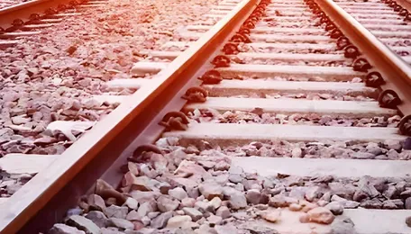 Collector carries out inspection to clear Beed-Parli Vaijnath railway corridor bottlenecks