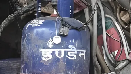 India lifts restrictions on commercial LPG supplies amid US-Iran peace talks 