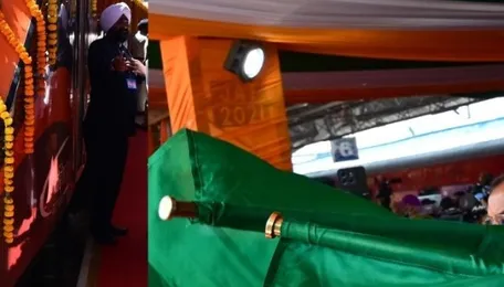 Indian Railways connects Jammu with Srinagar, Minister promises rail links to Poonch, Rajouri, Uri 