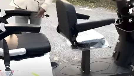 PEV Phantom D 3-Wheeler Scooter On The Road: Detailed On Video 