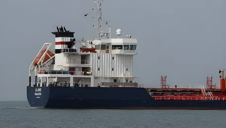 Oil Prices Fall as Hormuz Crude Flows Top Pre-War Levels