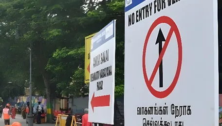 Chennai Commuters Flag Dangerous T Nagar Stretch