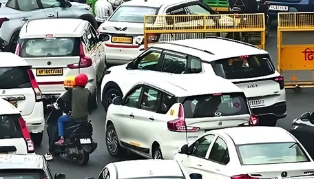 To keep Barapullah-III moving, cops release traffic in batches 