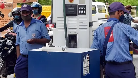 Fuel price check: Petrol, diesel and LPG rates in India today (November 2) 