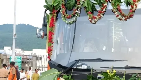 Nira Radia donates Rs 1.2 crore electric bus to TTD 