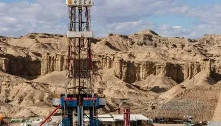China's petrochemical stockpiles near depletion as US-Iran war cuts feedstock supply, driving wholesale price inflation 